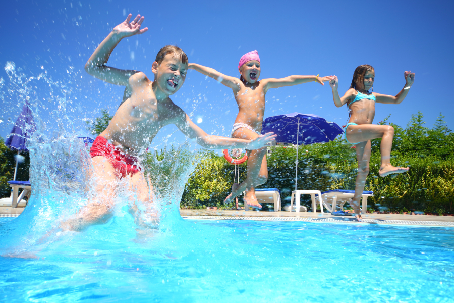 joie de l'eau au camping toboggan aquatique var